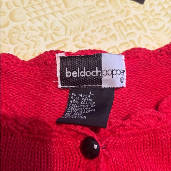 Vintage Elegant Red Cardigan with Black Embroidery - Picture 7 of 11